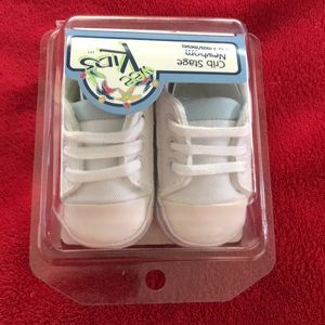 Newborn crib stage shoes NEW IN BOX